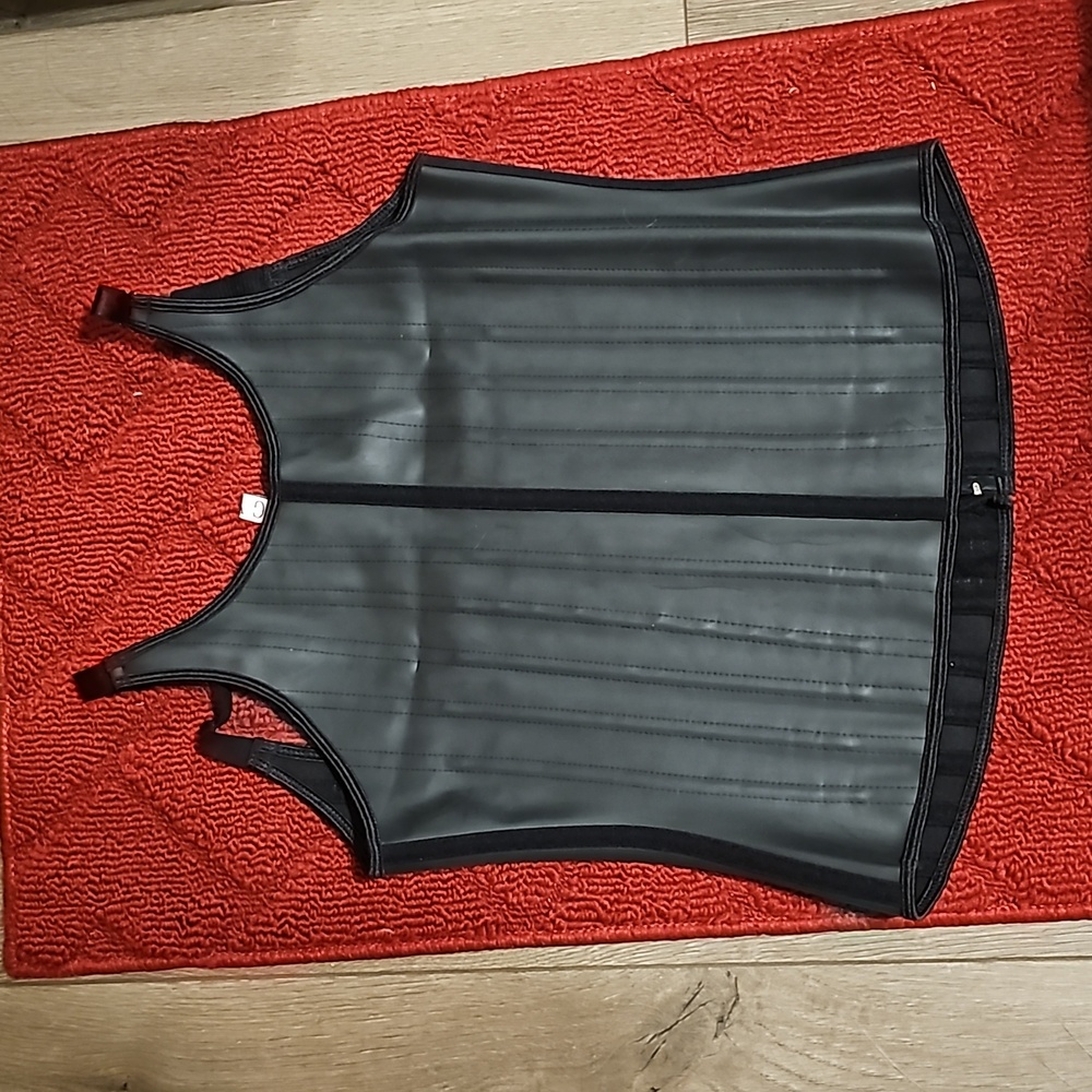 GYK COMPRESSION VEST - Picture 2 of 5
